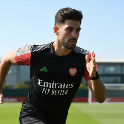 Cosmo Arsenal 24/25 Inspired Training Kit Medium Cosmo Attire